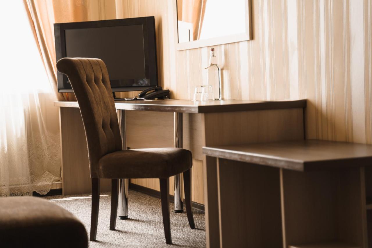 Globus Hotel Petrikov  المظهر الخارجي الصورة