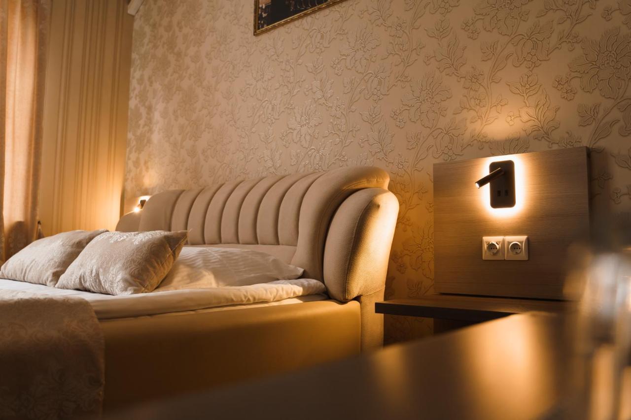 Globus Hotel Petrikov  المظهر الخارجي الصورة