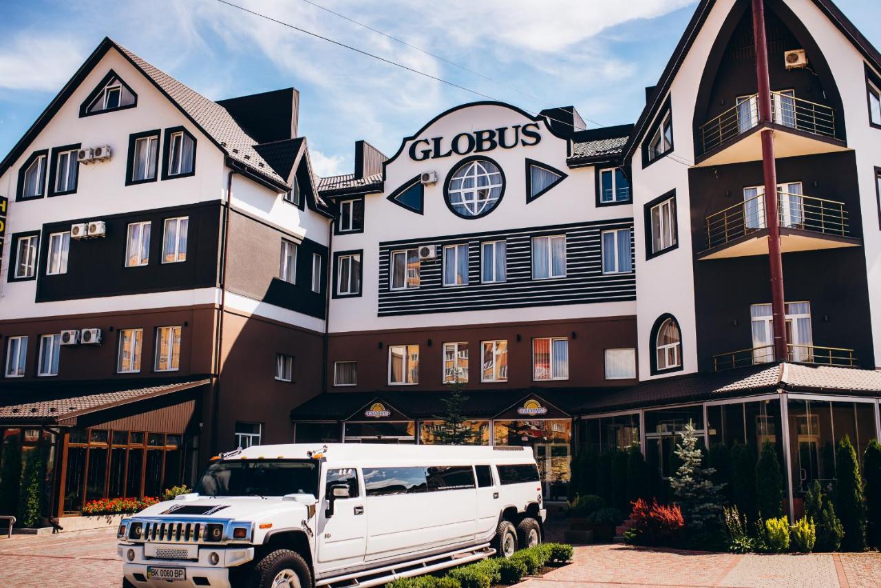Globus Hotel Petrikov  المظهر الخارجي الصورة