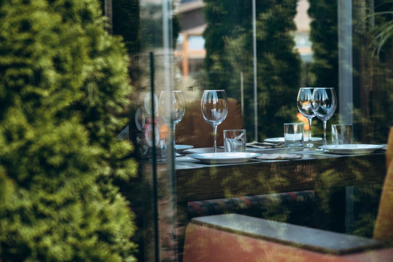Globus Hotel Petrikov  المظهر الخارجي الصورة