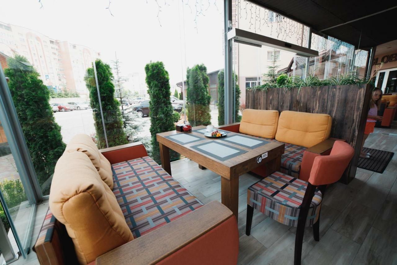 Globus Hotel Petrikov  المظهر الخارجي الصورة